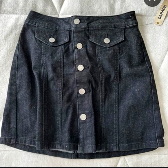 Garage black stretch denim button front miniskirt in size medium - Picture 2 of 12